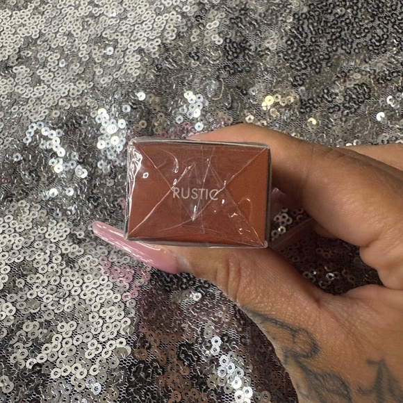 DANESSA MYRICKS BEAUTY Colorfix Mattes - Picture 3 of 4